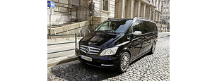 Mercedes 9 személyes kisbusz bérlés, mikrobusz kölcsönzés